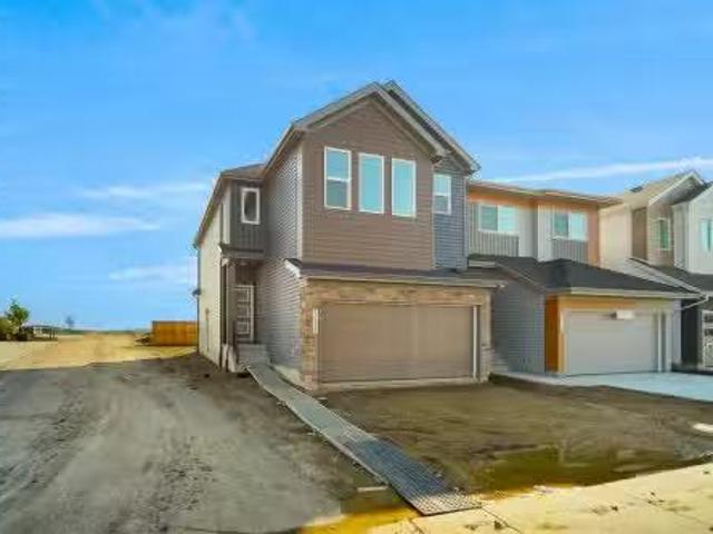 House for sale in Wedgewood, Alberta
