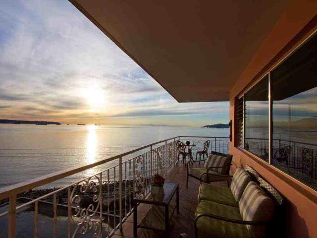 Apartment for rent in West Vancouver, British Columbia