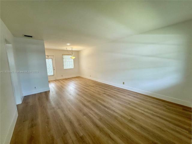 Condo for rent in Hollywood