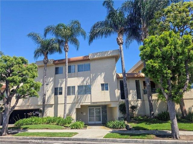 Condo for sale in Canoga Park, California