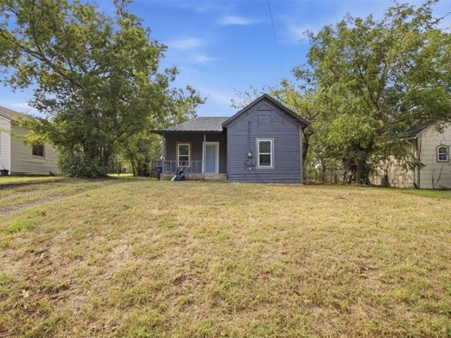 House for sale in Denison, Grayson County