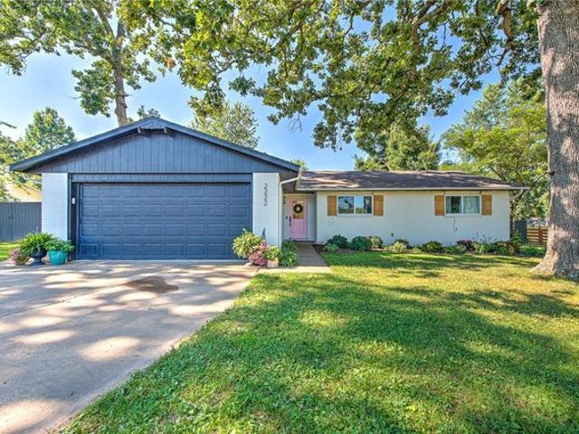 House for sale in Ark