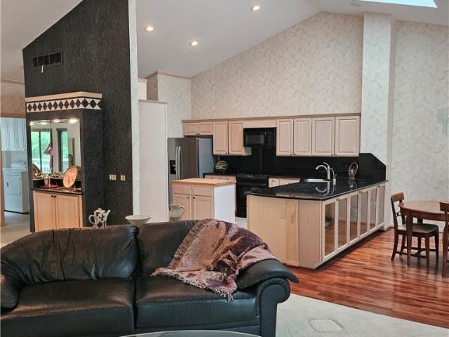 Condo for sale in Cuyahoga Falls