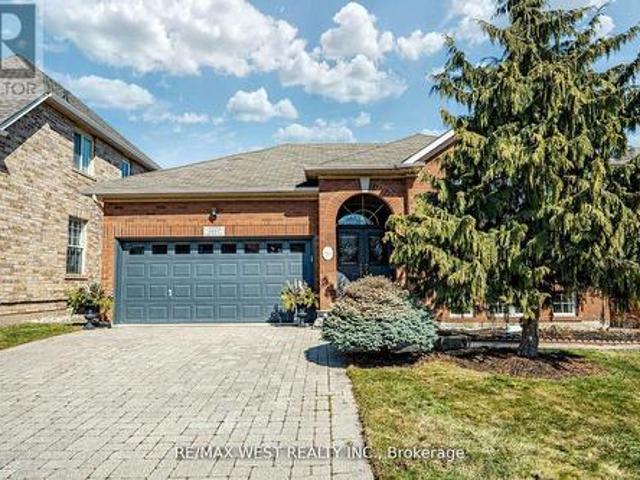House for sale in Oakville, Ontario