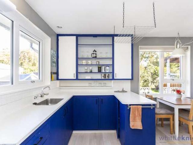 Apartment for sale in Chaslands, Canterbury