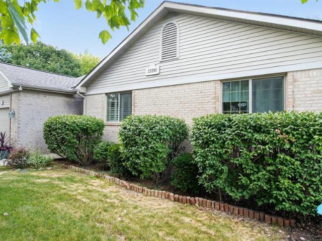 Condo for sale in South Lyon, Michigan