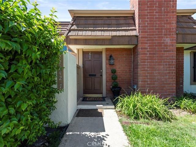 Townhouse for sale in Chatsworth Neighborhood Council District, Canoga Park