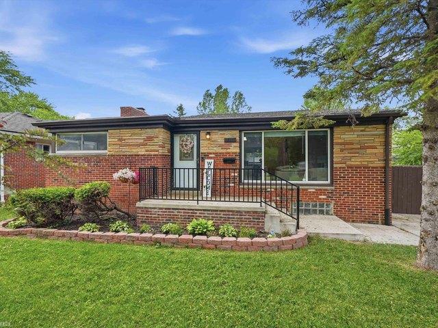 House for sale in Saint Clair Shores, Michigan