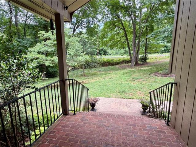 House for sale in Yadkinville, North Carolina