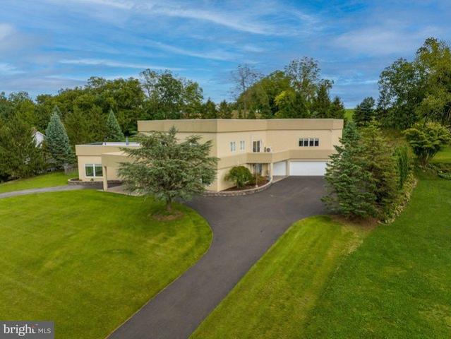 House for sale in Schnecksville, North Whitehall Township