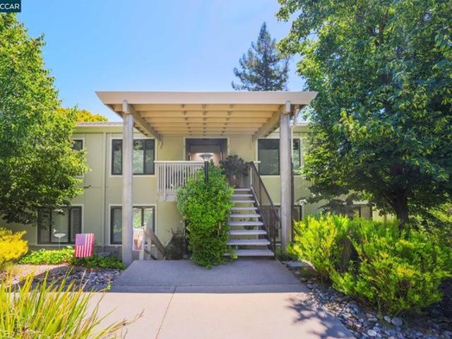 Condo for sale in Walnut Creek, California