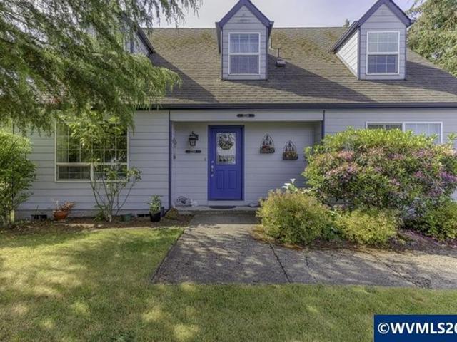 Townhouse for sale in Salem, Marion County