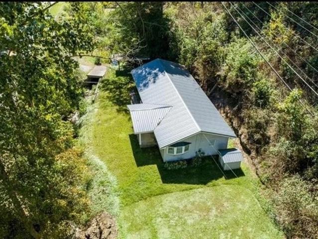 House for sale in Fedscreek, Kentucky