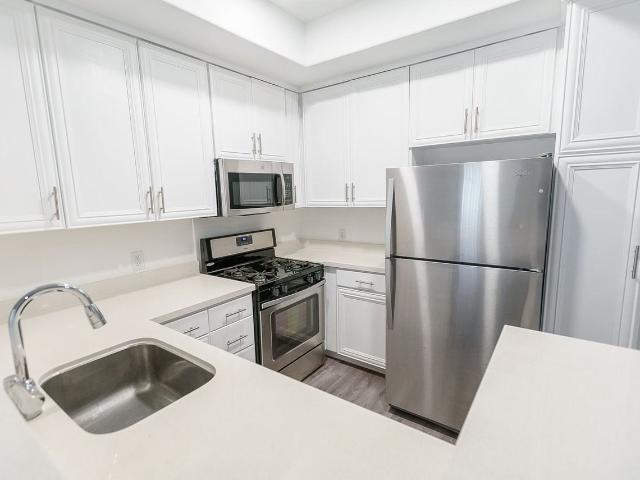 Apartment for rent in Canoga Park, California