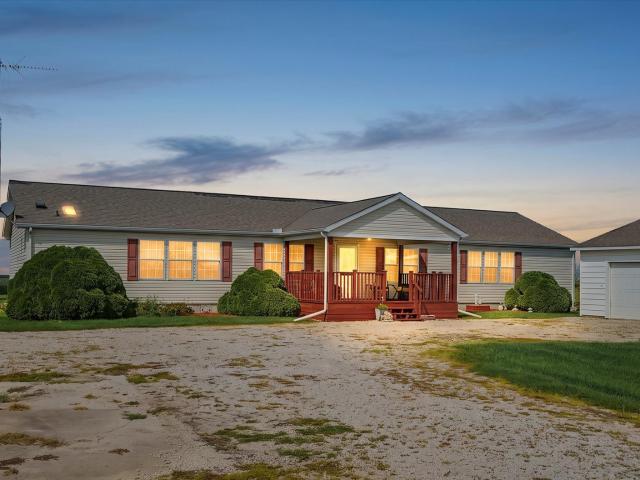 House for sale in Edgar, Illinois