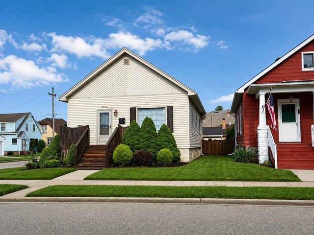 House for sale in Racine, Wisconsin