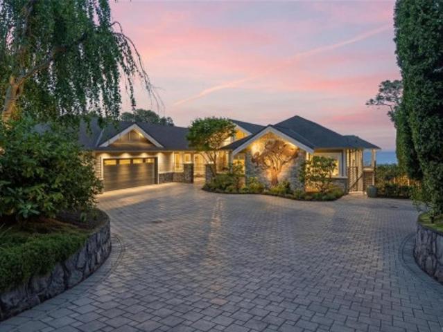 House for sale in Saanich, British Columbia