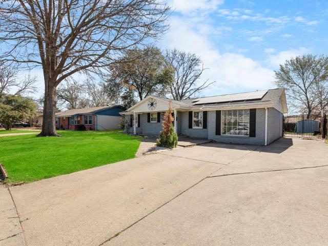 House for sale in Irving, Texas