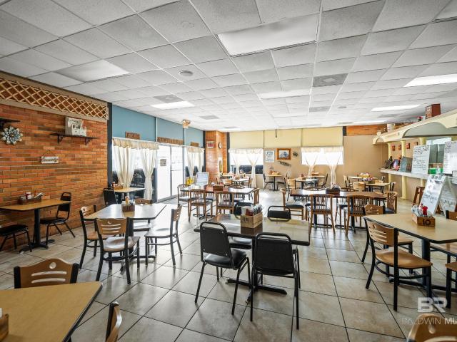 Commercial for sale in Robertsdale, Alabama