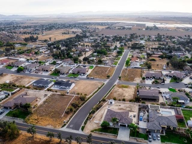 Land for sale in Nuevo, California