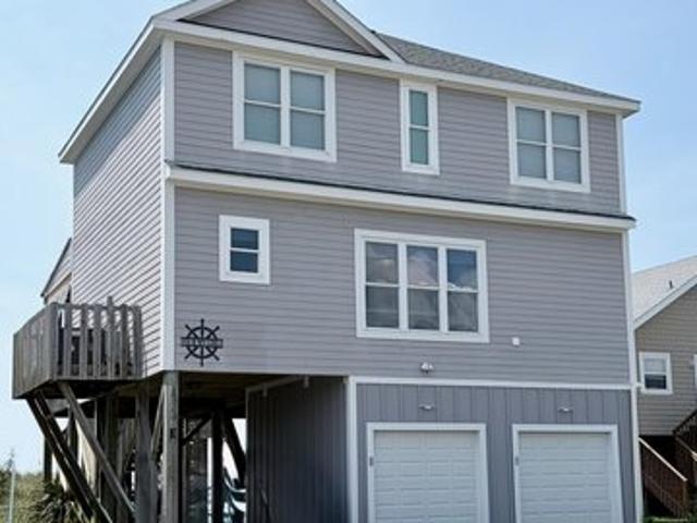 House for sale in Oak Island, North Carolina