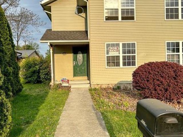Townhouse for rent in Bedford, Indiana