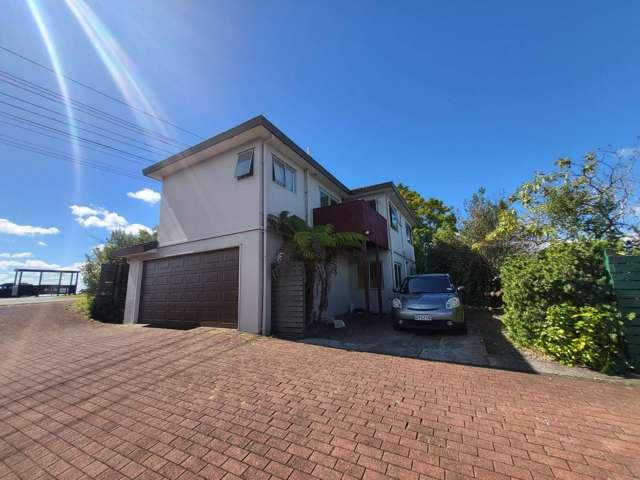 House for sale in Sunnynook