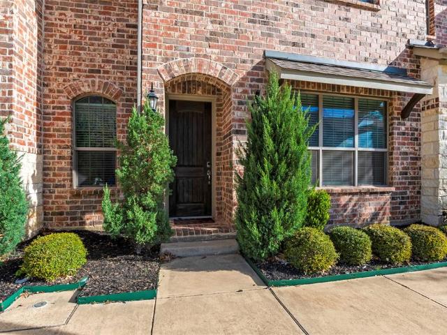 Townhouse for sale in Denton, Texas