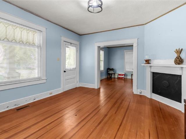 House for sale in Courtland