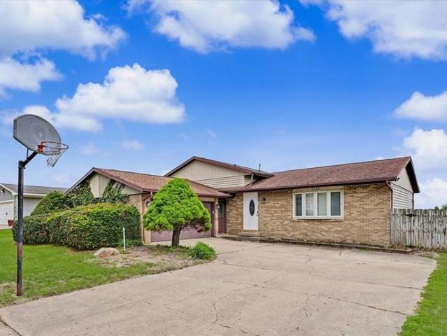 House for sale in Saint Joseph, Michigan