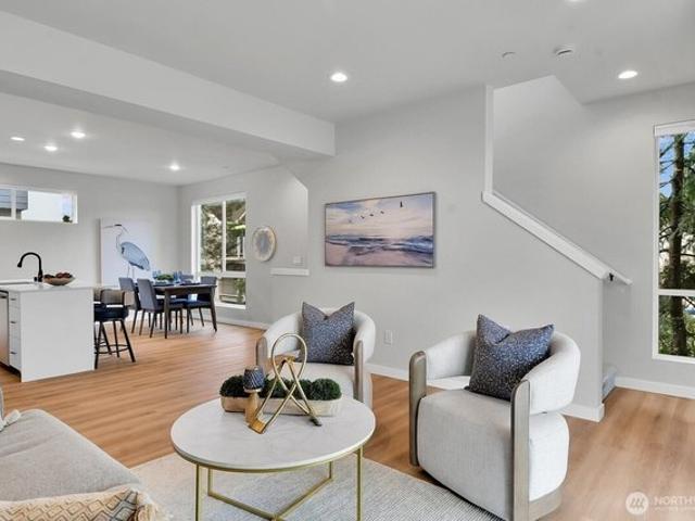 Townhouse for sale in Everett, Washington