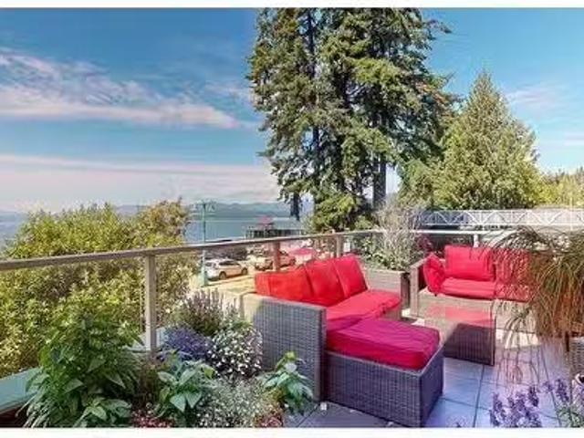 House for sale in Sechelt, British Columbia