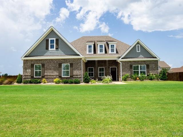 House for sale in Elmore, Alabama