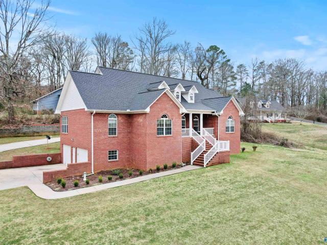 House for sale in Scottsboro, Alabama