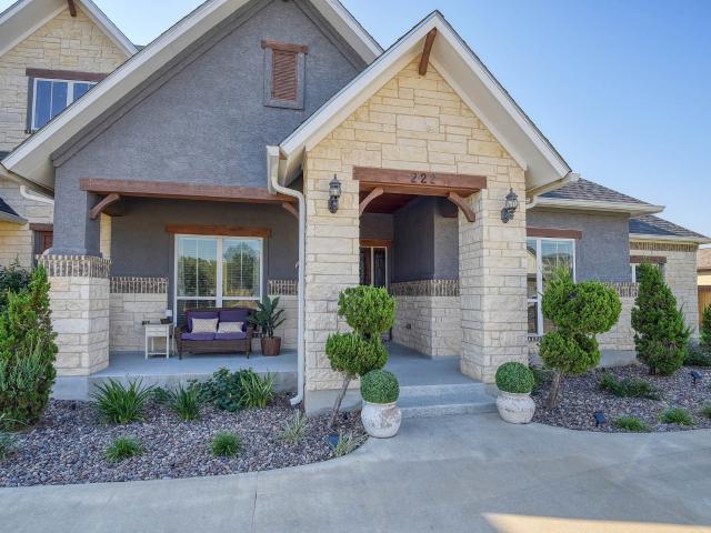 House for sale in Shiner, Texas