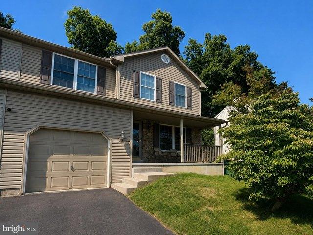 Townhouse for sale in Reading, Pennsylvania