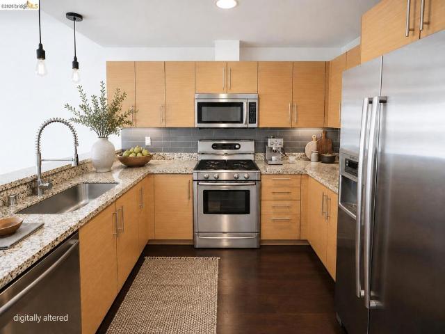 Condo for sale in Oakland, California