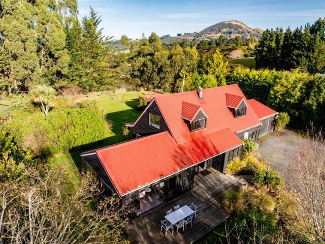 Property for sale in Otakou