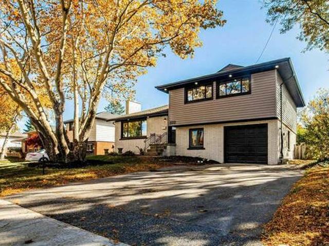 House for sale in Ancaster, Ontario