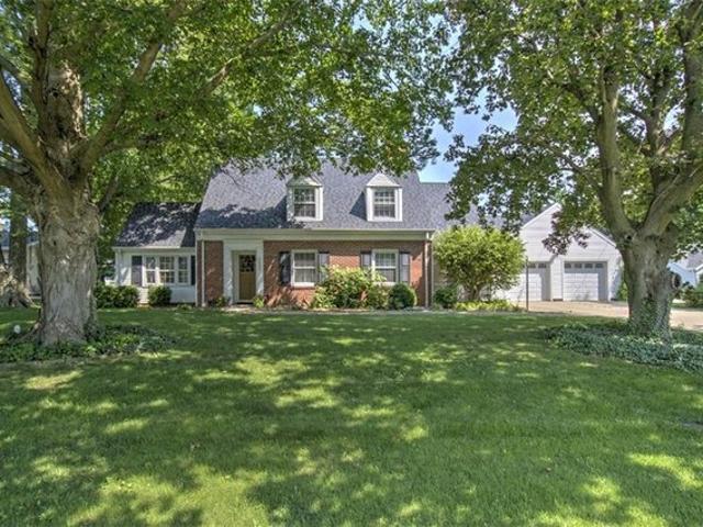 House for sale in Warrensburg, Illinois