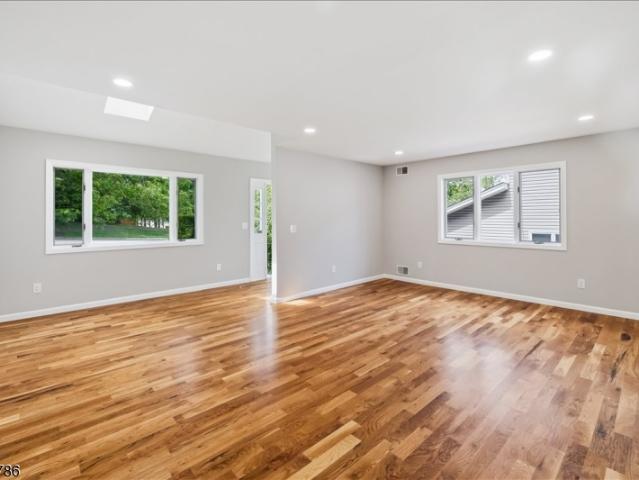 Condo for sale in Roseland, New Jersey