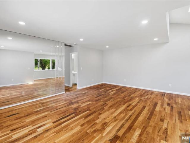 Condo for sale in Roseland, New Jersey