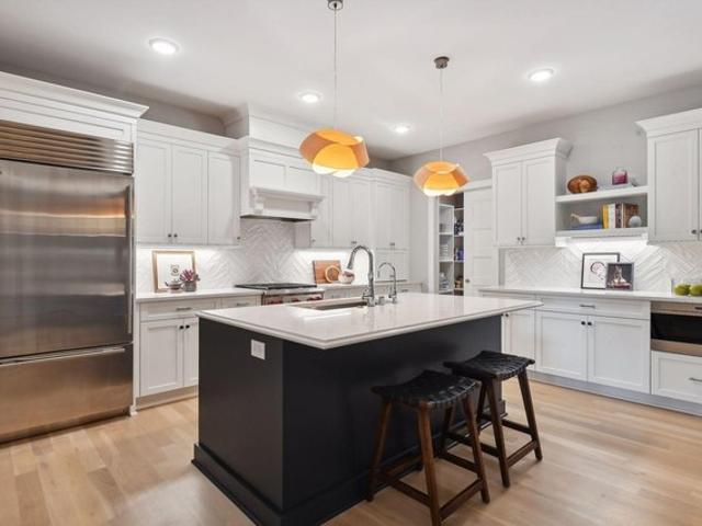 Condo for sale in Hennepin, Minnesota
