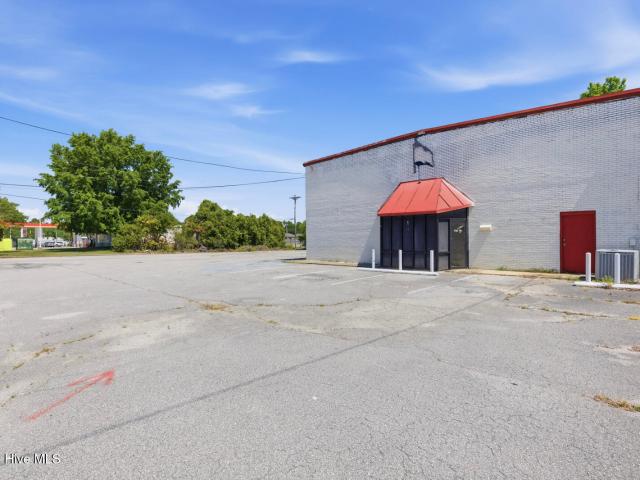 Commercial for sale in Jacksonville, North Carolina