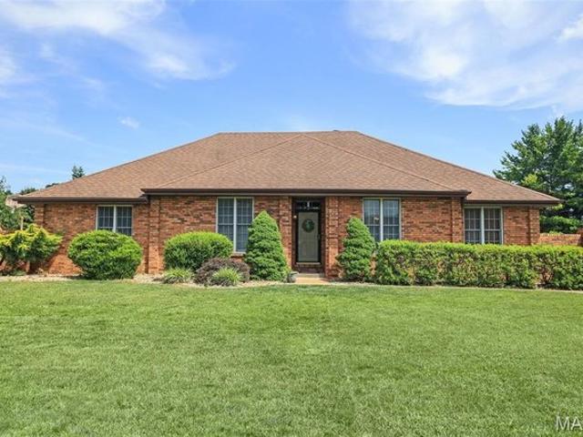 House for sale in Belleville, Illinois