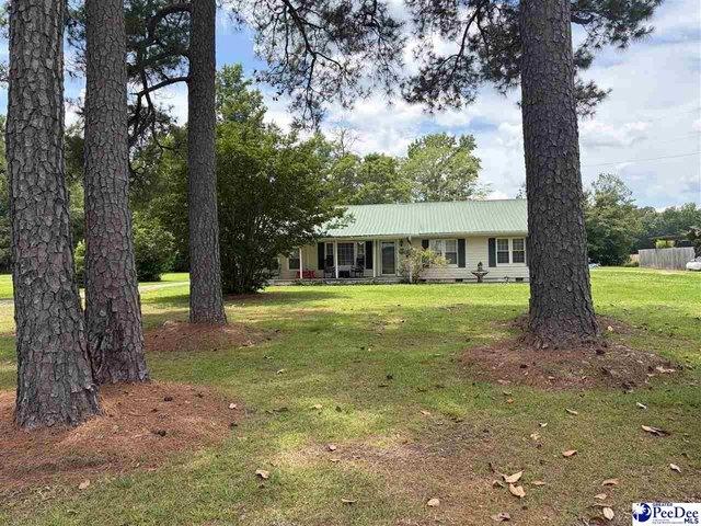 House for sale in Coward, South Carolina