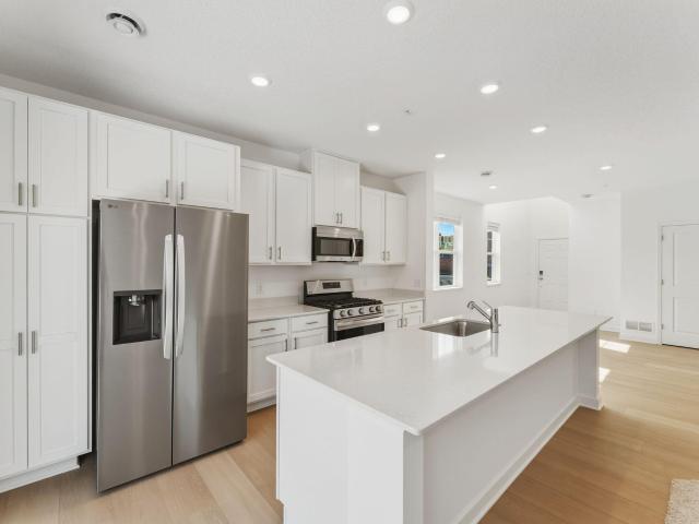 Townhouse for sale in Waconia, Carver County