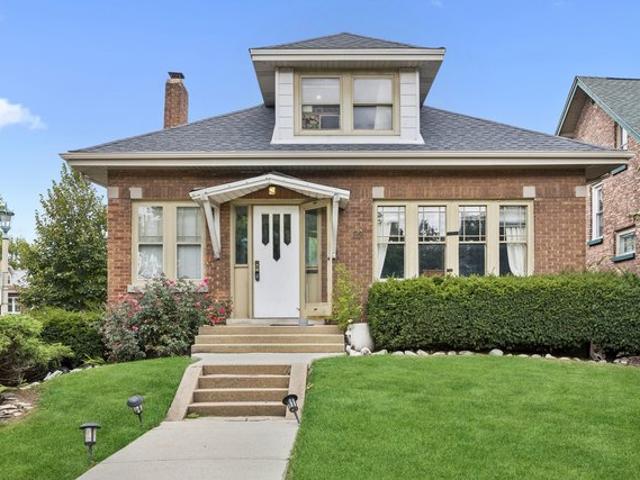 House for sale in Oak Park, Illinois