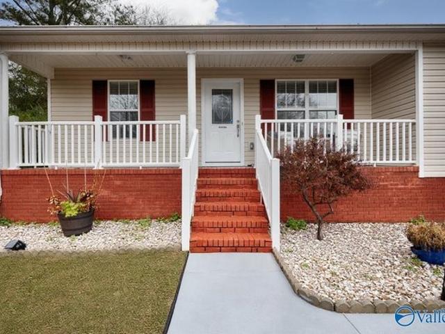 House for sale in Arab, Alabama
