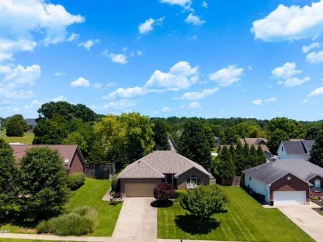 House for sale in Mount Washington, Kentucky